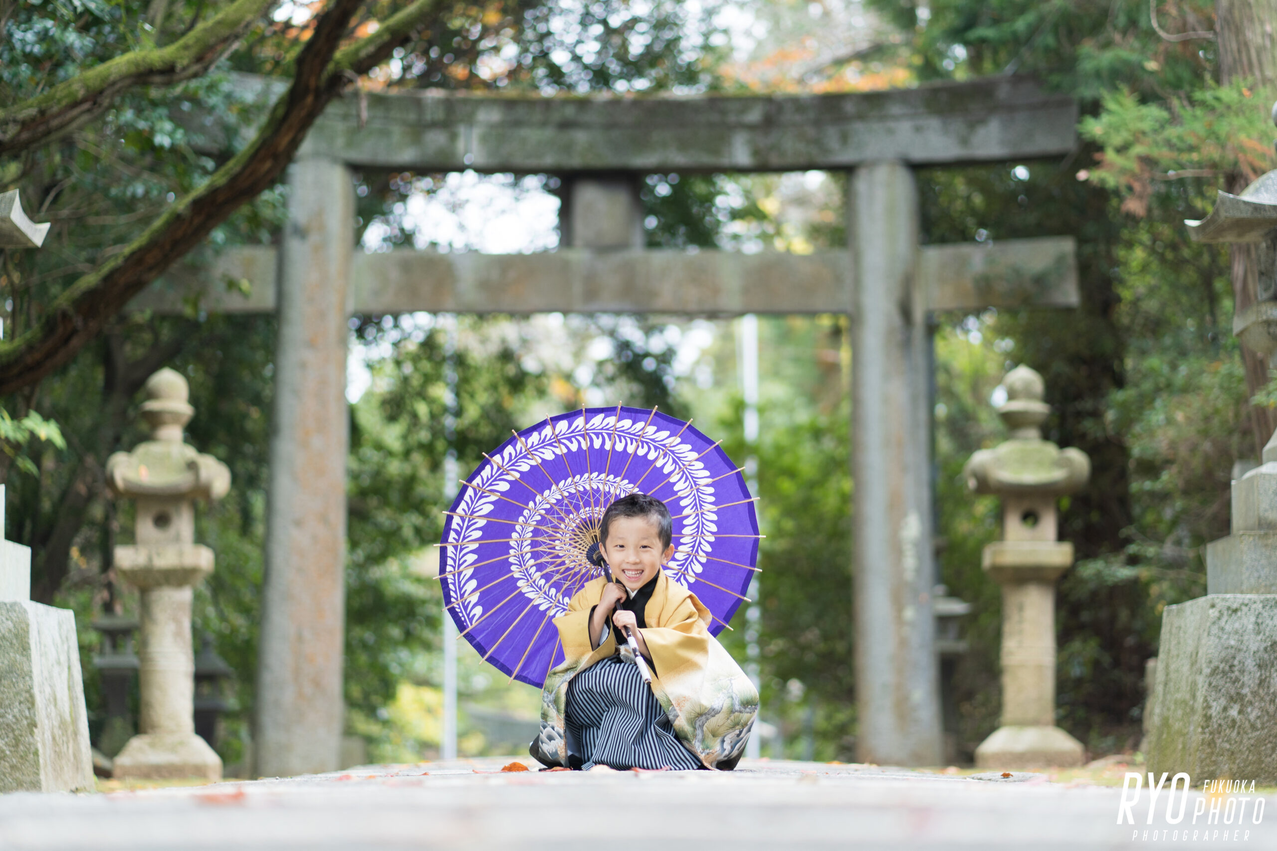 筑紫神社で撮影した男の子の写真